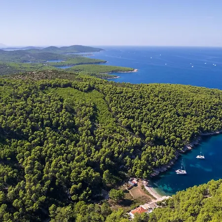 Beautiful With Infinity Pool, Hvar Villa *
