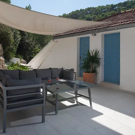 Vila Beautiful With Infinity Pool, Hvar Hvar Town